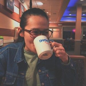 Meet your Posher, Alexis